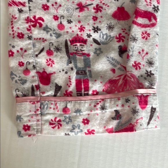 Target Nutcracker 2piece flannel pajamas ladies size XS - Picture 9 of 16